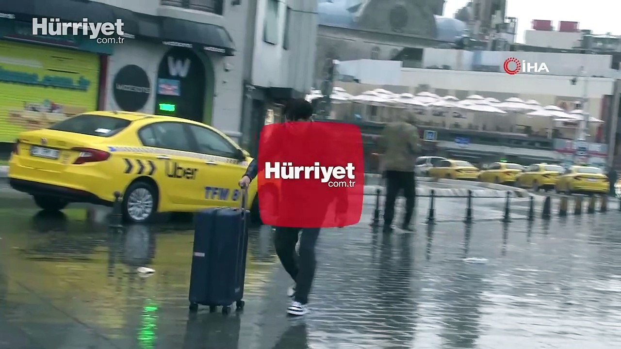 İstanbul pazar gününe yağmurla başladı