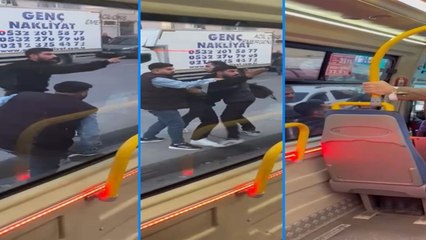 Minibüs şoförleri arasında kavga: Seyir halindeki araca saldırdı, “Sen öldün” diyerek tehdit etti