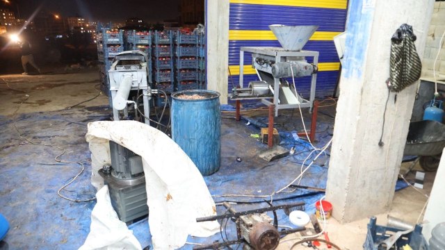 Hijyen kurallarına uymayan nar ekşisi imalathanesi kapatıldı: İşte o görüntüler