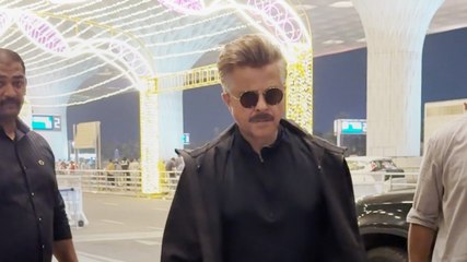 एयरपोर्ट पर दिखा Anil Kapoor का हैंडसम लुक