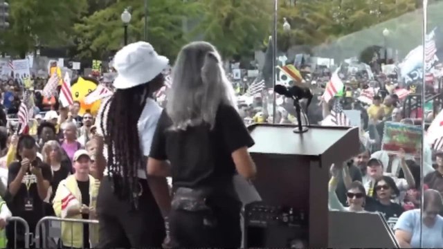 Millones de manifestantes protestan contra Trump en las principales ciudades de EEUU