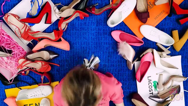 GENIUS LAZY CLEANING HACKS __ Easy Cleaning Tips To Clean You Room Fast by Kidzeee!