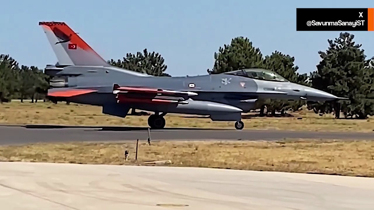 Video: Turkiskt F-16-plan testar luft-till-luft-missiler från GÖKTUĞ-projektet