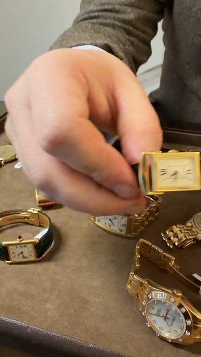 Connais-tu cette référence de Cartier Tank ⁉️Voici la trapèze ! #cartier #cartiertank #cartiertanktrapeze #horlogerie #encheres #vintage #bijoux #watches