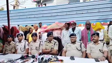 बिहार में 8 थानों की पुलिस की ताबड़तोड़ छापेमारी, हत्या लूट जैसे संगीन मामले में 110 आरोपी गिरफ्तार