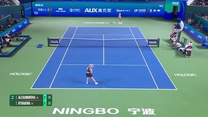 Ningbo - Rybakina renverse Alexandrova et empoche le titre