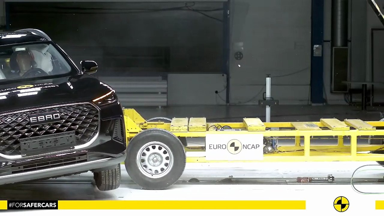 Le SUV familial sept places Ebro s800 crédité de cinq étoiles aux crash-tests Euro NCAP 2025