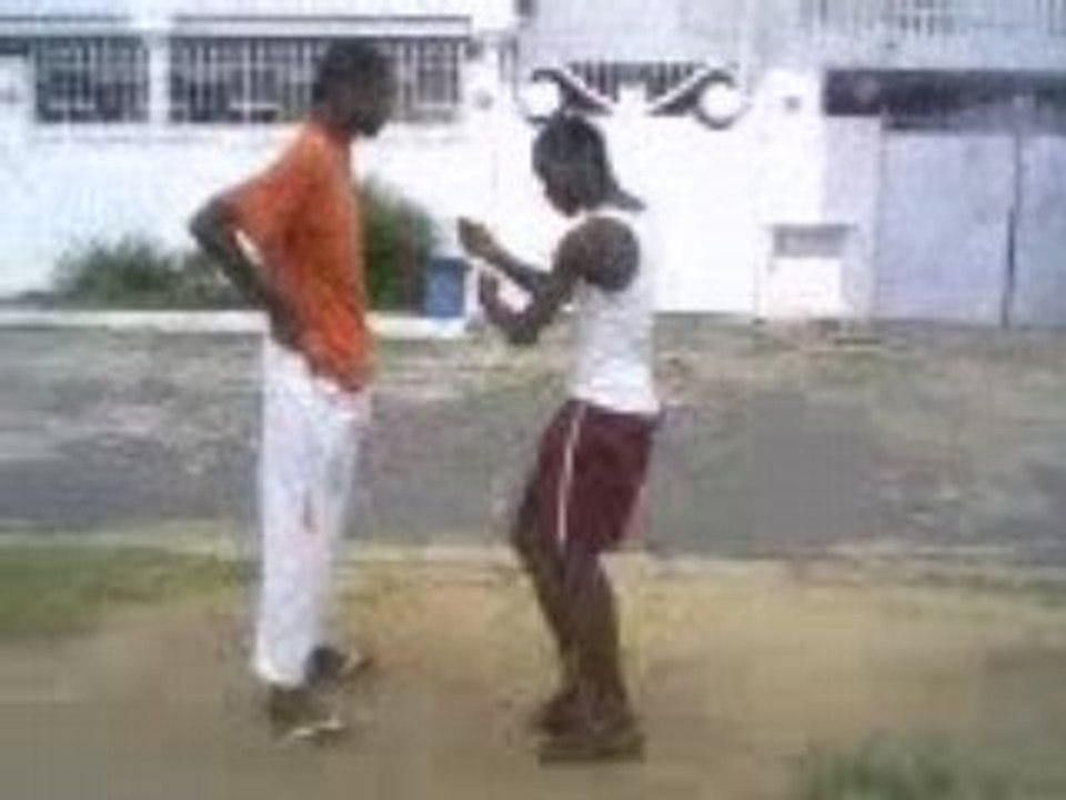 Battle Toclo vs Pikkkèn