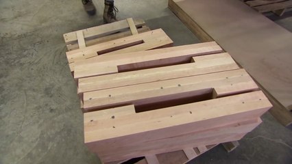 Making Stuff S02 E233 - Wooden Table