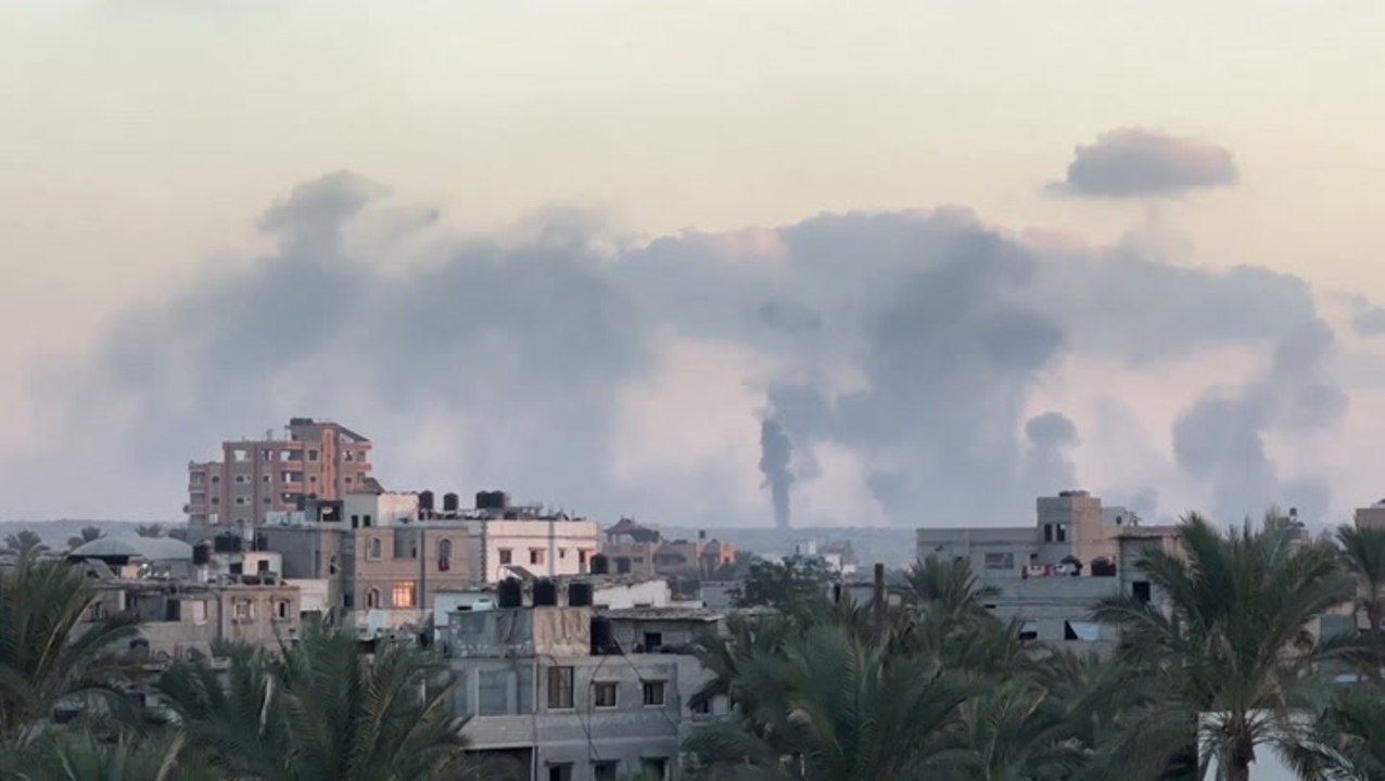 Israeli military bomb Gaza as IDF and Hamas accused of breaking ceasefire