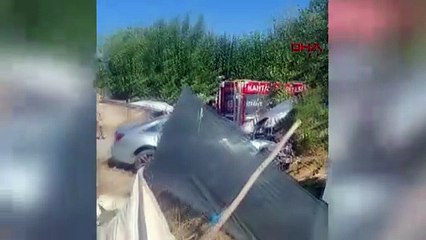 Ambulansla otomobil çarpıştı: 3’ü sağlık görevlisi, 8 yaralı!