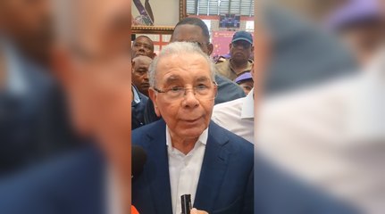 Danilo Medina proyecto que el PLD estará en el primer lugar en los próximos meses