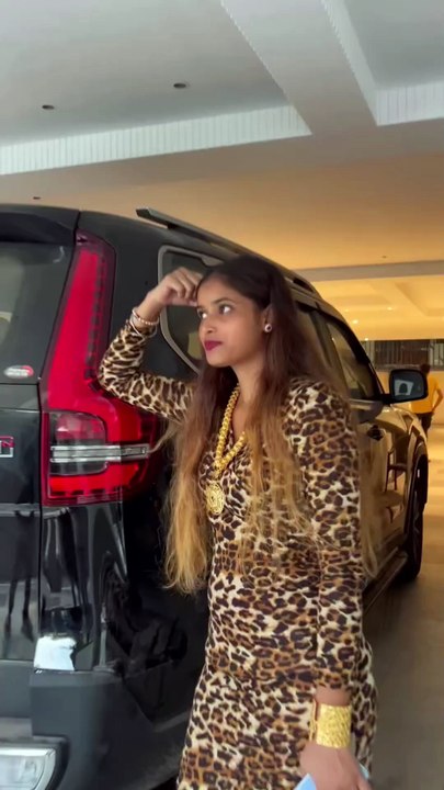 Mere pass 10 gadiya hai