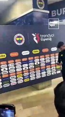 Islıklanan Szymanski, Kadıköy'den üzgün ayrıldı