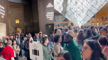 Louvre Museum visitors evacuated after theft