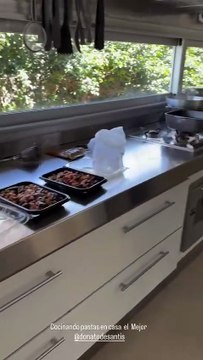 Donato de Santis cocinó para Wanda Nara por el Día de la Madre 1