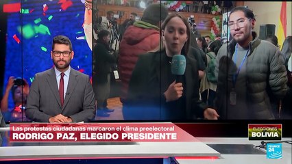 Ambiente de celebración en la sede de campaña de Rodrigo Paz