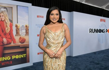 Mindy Kaling hubiera deseado que le importara menos pesarse cuando era joven