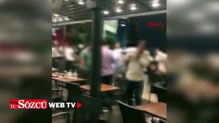 AVM'de panik anları: İki grup birbirine girdi