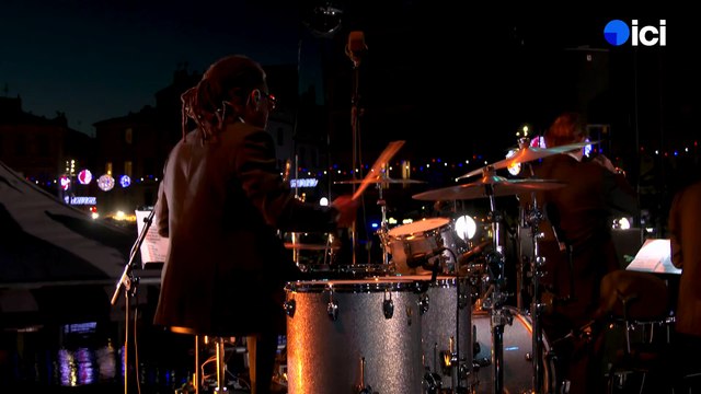 Je voudrais bien rester toujours fidèle - Dany Brillant au ICI Live La Ciotat