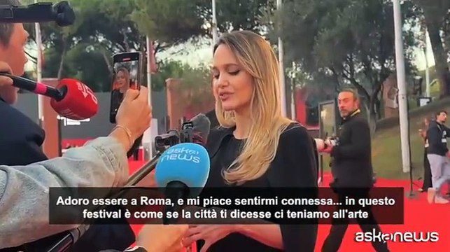 Angelina Jolie alla Festa del Cinema: «Adoro essere a Roma, il cinema italiano è fantastico»