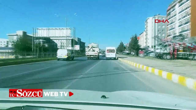 Polis tarafından durdurulan 'Okul taşıtı' yazılı minibüste 35 kilo metamfetamin ele geçirildi
