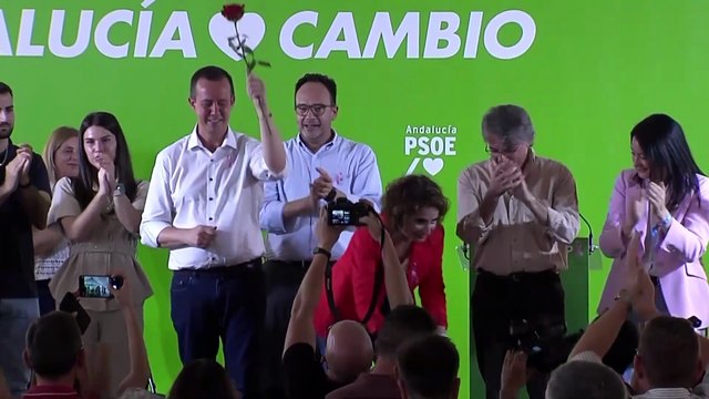 PP-A saca 17 puntos al PSOE-A pero podría perder la mayoría absoluta, según el CIS andaluz