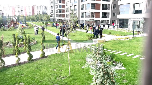 Şanlıurfa Karaköprü’de Kavga: Ortalık Savaş Alanına Döndü, Çok Sayıda Yaralı Var