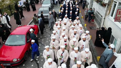İsmailağa tarikatı İstanbul'da sokağa indi! Görüntüler gündem oldu