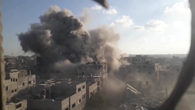 Israel shatters ceasefire with new airstrikes on Gaza