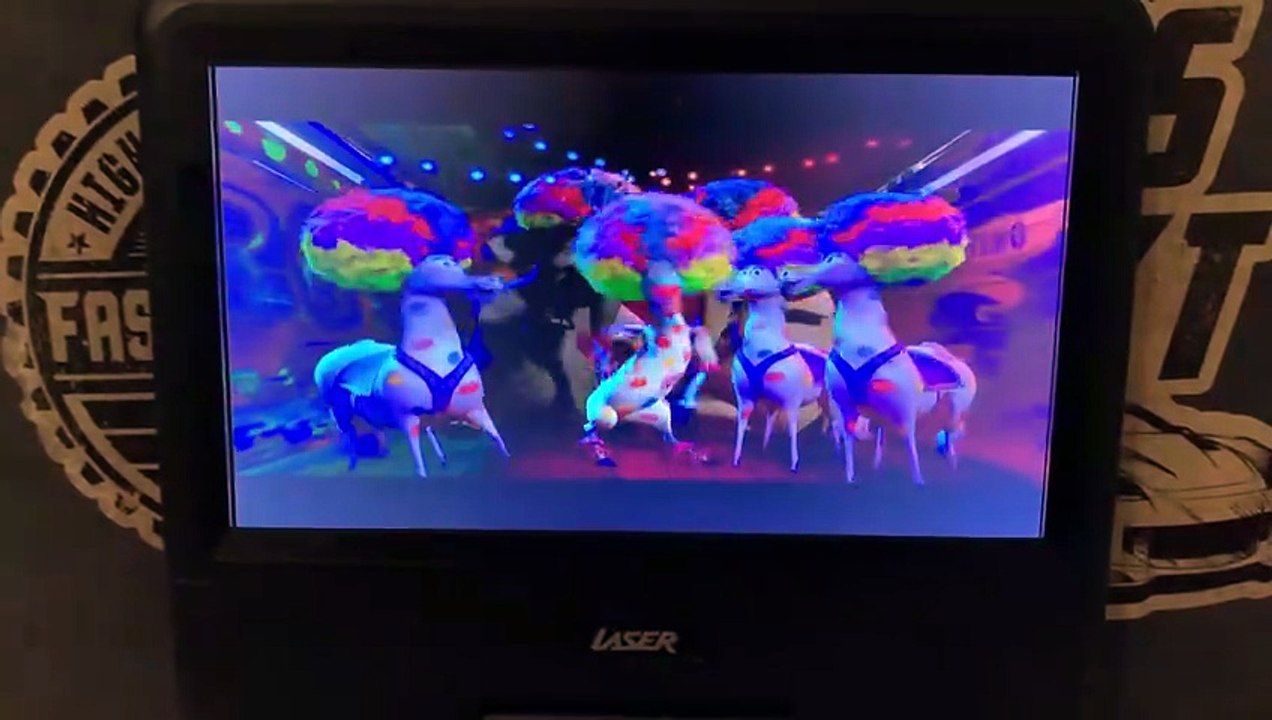Madagascar 3 Europe’s Most Wanted - Mad Music Mash up
