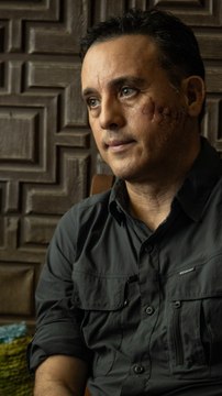 “Hay que acabar con el mito de los tiburones asesinos : Mauricio Hoyos