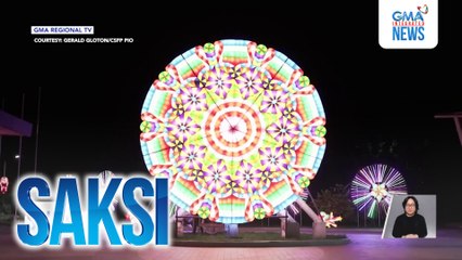Maliliit at dambuhalang mga parol, pinailawan sa mahigit 17 lugar sa Christmas Capital of the Philippines, San Fernando, Pampanga | Saksi