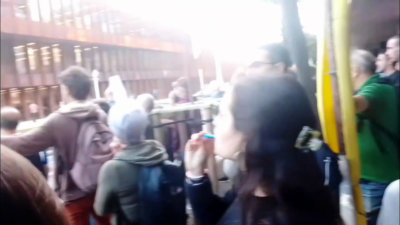 Protesta en la inauguración del GOe