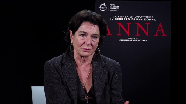 Monica Guerritore presenta «Anna» alla Festa del Cinema: «Il mio omaggio alla Magnani, lei scolpiva i suoi personaggi»