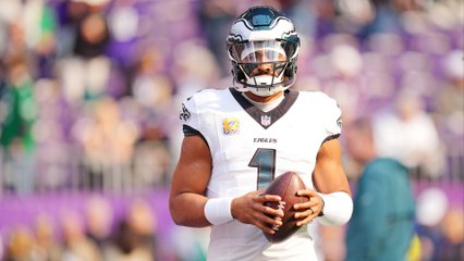 Eagles Triumph 28-22 Over Vikings, Jalen Hurts Shines