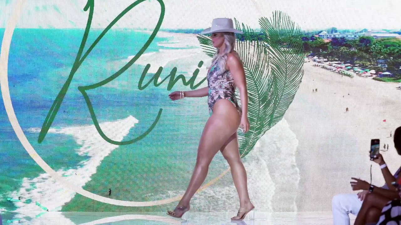 Marissa DuBois walks in Miami Swim Week