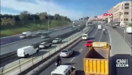 Sefaköy'de metrobüs kazası!