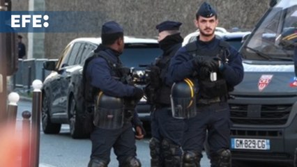 Sarkozy entra en la prisión parisina de La Santé