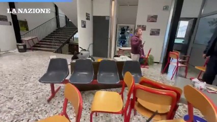 "Scuola Meucci devastata dai vandali, danni ingenti"