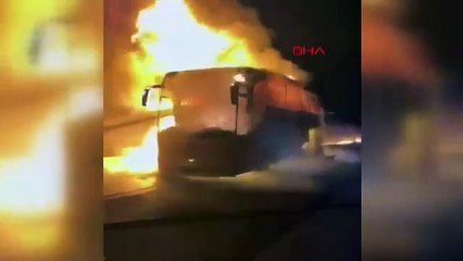 Seyir halindeki yolcu otobüsünde dehşet: Bir anda alev topuna döndü