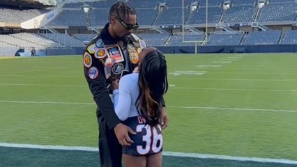 Jonathan Owens had a sweet reaction when he saw his wife, Simone Biles