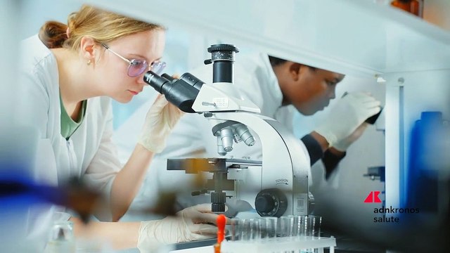 Cancro seno, -28,4% recidiva nello stadio iniziale grazie a combinazione terapie orali