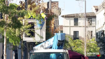 Los adornos navideños se adelantan en Tudela