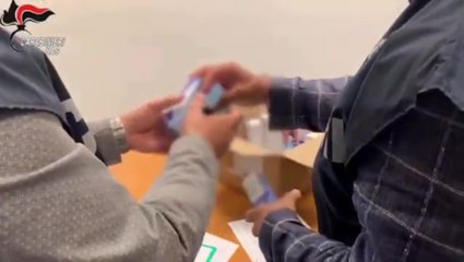 Somatropina con ricette "fantasma", poi la rivendita nel giro del body building: arrestati titolare parafarmacia e due atleti (21.10.25)