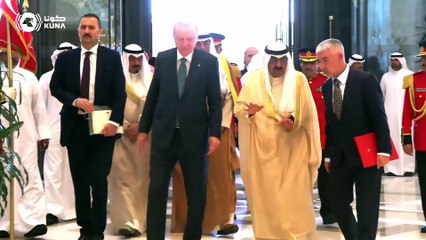 صاحب السمو يتلقى هدية من الرئيس التركي عبارة عن سيارة كهربائية من نوع (توغ)