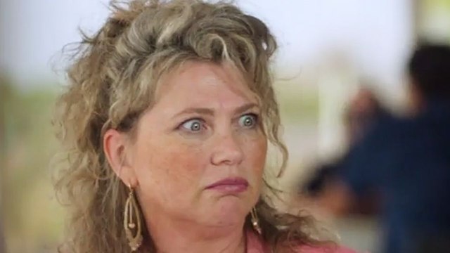 Candice Renoir : Ailleurs l'herbe est plus verte Bande-annonce VF