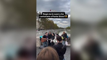 Ponte Sisto, le suore dell'abbazia di Fossanova cantano «Hallelujah» di Cohen con un musicista (incontrato per caso)