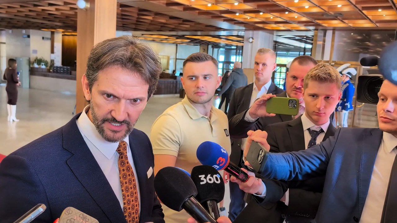 ZÁZNAM: Brífing ministra obrany R. Kaliňáka  k štátnemu rozpočtu a odsúdeniu J. Cintulu