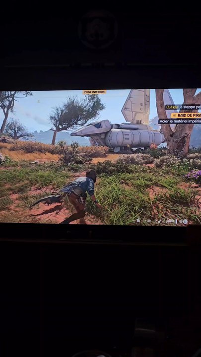 Je suis en train de jouer à Star Wars Outlaws.